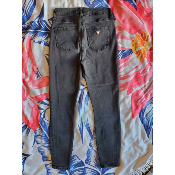 Size 27- Guess High-Rise Skinny Jeans - Picture 4 of 4